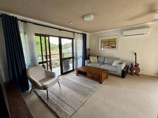 Quietly Positioned on the Ocean Side of David Low Way &vert; 2 Bedroom Fully Furnished Unit &vert; &dollar;650 P&sol;W - Photo 1