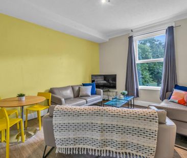6 bedroom flat to rent - Photo 2