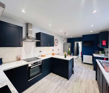 Beautifully presented property promoting modern living - Foxhall Ro... - Photo 5