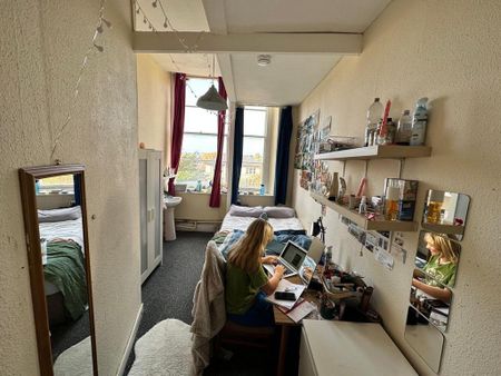 4 bedroom flat to rent - Photo 5