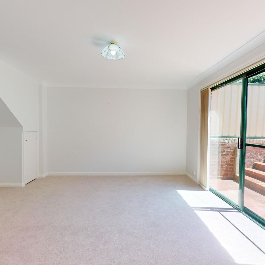 2/23 Cavalier Crescent, Valentine NSW 2280 - Photo 1