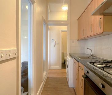 Studio to rent - Photo 5