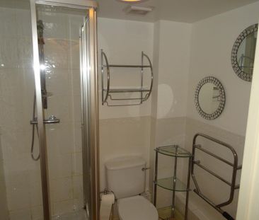 Studio to rent - Photo 6