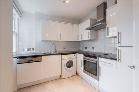 Three bedroom, two bathroom apartment, located close to Edgeware Road and Marble Arch. - Photo 3