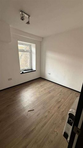 Cairo Street, Warrington, WA1 - Photo 4