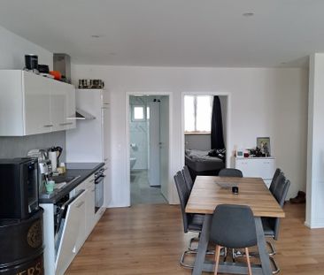 Magnifique appartement de 2 pièces situé au 1er étage - Photo 4