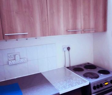 1 Bed Flat, Stirling Road, B16 - Photo 4