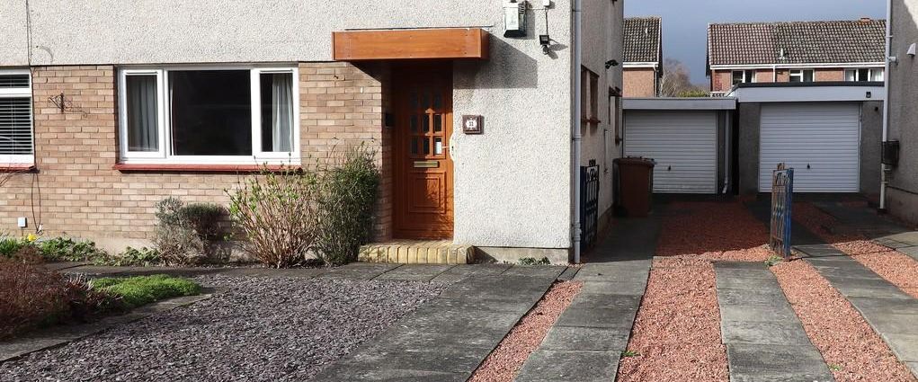 3 bedroom semi-detached house to rent - Photo 1