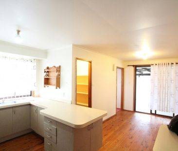 LOCATION !!! LOCATION !!! 3 BEDROOMS FRONT HOUSE IN QUIET STREET & ... - Photo 6