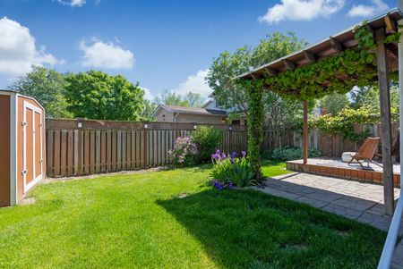 For Lease - 2 Sylvia Court, Clarington, Ontario - Photo 2