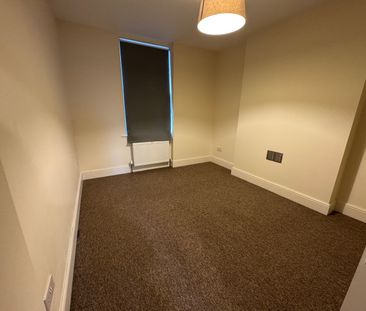 2 Bed Flat, Montpelier, BS2 - Photo 2