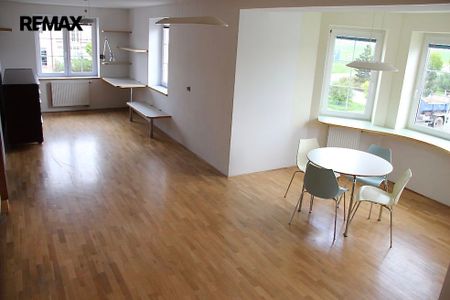 Pronájem bytu 2+kk v osobním vlastnictví 106 m², Vestec - Photo 3