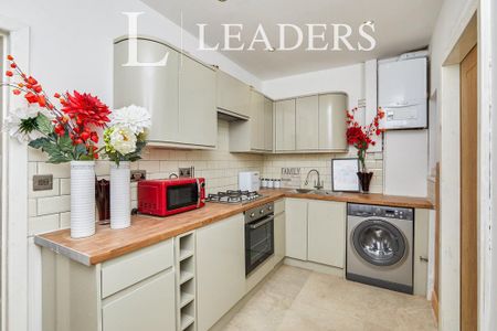 2 bedroom terraced house to rent - Photo 5