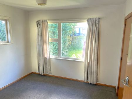 Wonderful on Westminster - two bedroom with garden - Photo 4