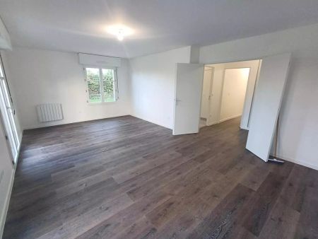location Appartement T3 DE 81.61m² À ST GERMAIN EN LAYE - Photo 2