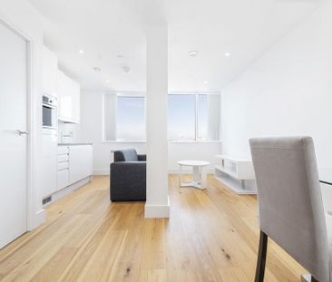 Studio to rent - Photo 1
