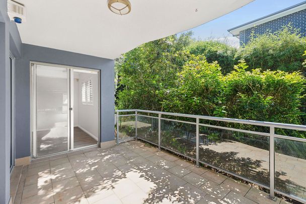 8/8-10 Shackel Avenue, Brookvale. - Photo 1