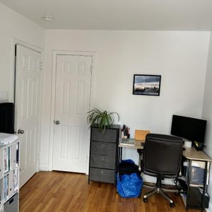 Appartement 5½ rénové à louer à Hochelaga Maisonneuve - Photo 2