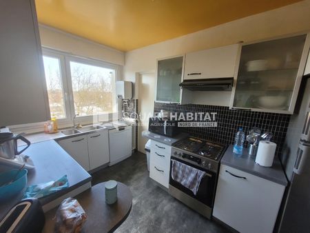 Location Appartement 5 pièces 97m² DOUAI 59500 - Photo 3