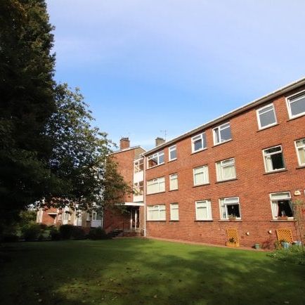 Park Court, Giffnock - Photo 1