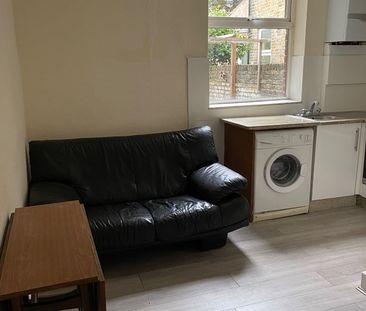 1 Bed Flat, Eade Road, N4 - Photo 2