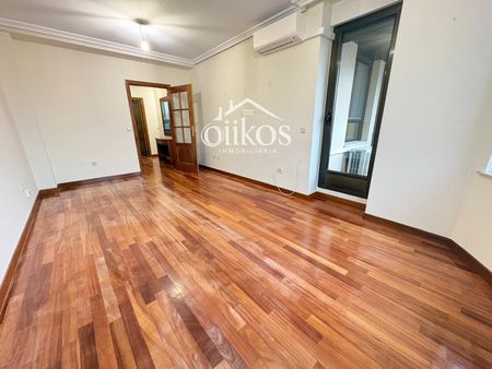 Piso de alquiler en Estacion, de la, Tejares - Chamberí - Alcades - Photo 3