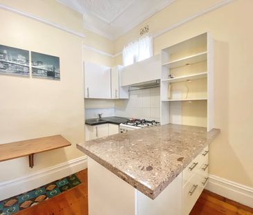 Deluxe 1 bedroom Flats - 3 Available - Water usage Included. **PLEA... - Photo 6