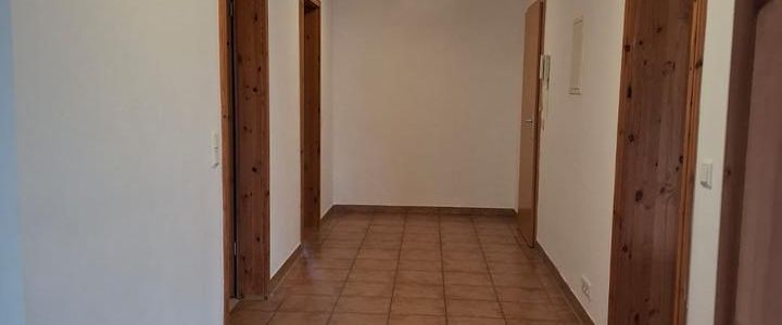 Fisch renovierte teil Souterrain Wohnung mit Terrasse und Garten - Photo 1