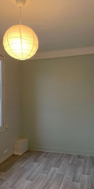 Appartement à Louer à Criel-sur-Mer (76910) Appartement comprenant : entrée, cuisine, séjou... - Photo 1