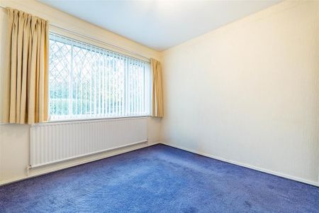 2 bedroom semi-detached bungalow to rent - Photo 5