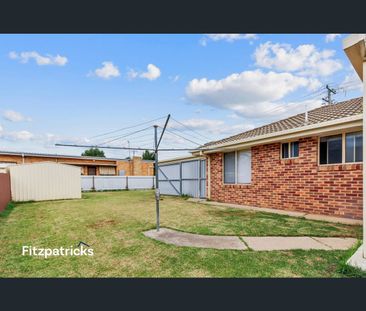 48 Oleander Crescent, Lake Albert, NSW 2650 - Photo 3
