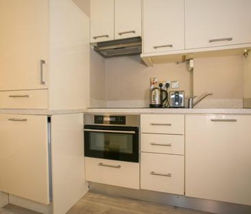 Apartment for rent, Hatch Street Lower (Dublin, Ireland) - Photo 3