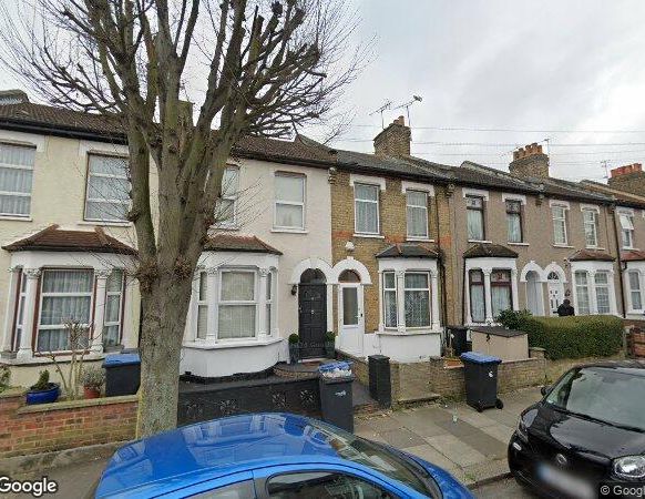 Room in a Shared House, Huxley Road, N18 - Photo 1