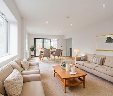 3 bedroom detached bungalow to rent - Photo 1