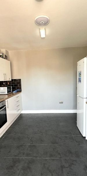 Carr House Road, Doncaster, DN4 - Photo 1