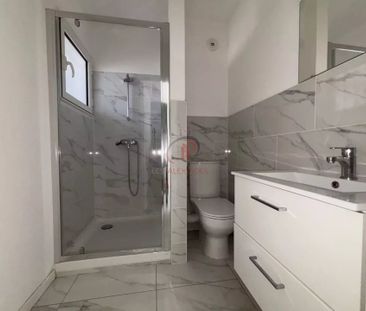 Location Appartement 1 pièce 25m² LE BEAUSSET 83330 - Photo 4