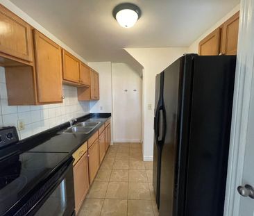 For Lease - 1730 COLUMBIA Court Unit# 97, Windsor, Ontario - Photo 1