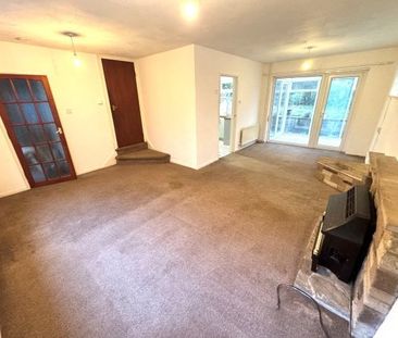 River Walk, Southampton - Photo 1