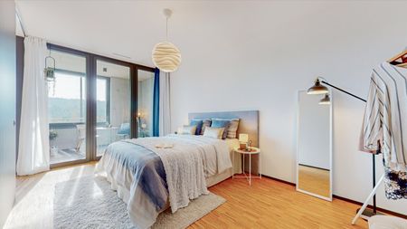 "4QUARTERS – Your quarter more of life." - Photo 5