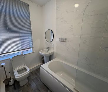 Carr Hill Road, Gateshead, Tyne And Wear. NE9 - Photo 5