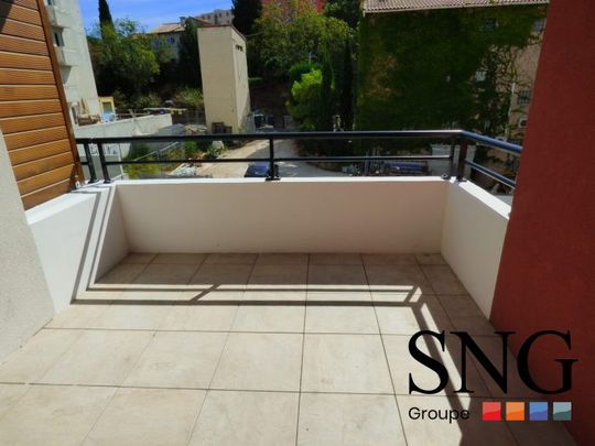 T2 AVEC BALCON ET PARKING - Photo 1