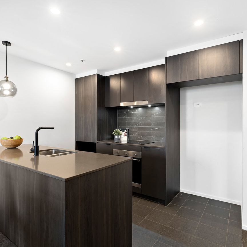 Contemporary living in the heart of Woden - Photo 1