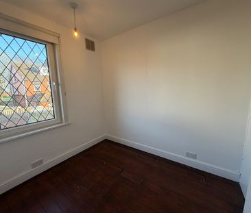 2 Bed Terraced House, Dalton Avenue, LS11 - Photo 5