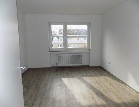 Neue Wohnung, neues Glück! Sanierte 3-Zimmer-Wohnung Bonn-Heiderhof - Photo 1