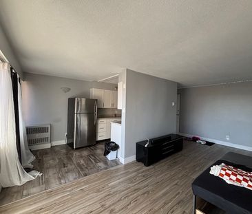 420 Parkdale Ave - Photo 6