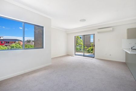 8/15 Kilbenny Street, Kellyville Ridge NSW 2155 - Apartment For Rent | Domain - Photo 4