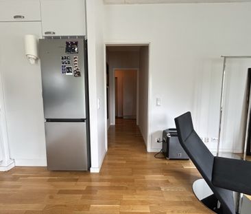 Melongatan, Hässelby - Photo 1