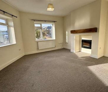 Dean Road, Scarborough, YO12 - Photo 2