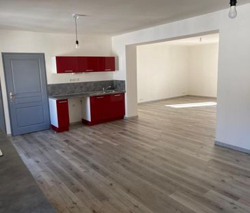 Location Appartement 3 pièces 93m² BESSEGES 30160 - Photo 2