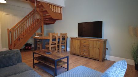 4 bedroom terraced house to rent - Photo 2